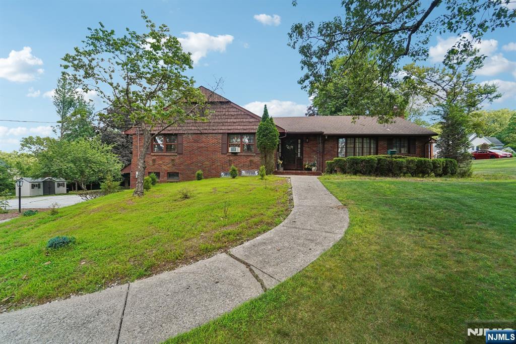 775 Colonial Road