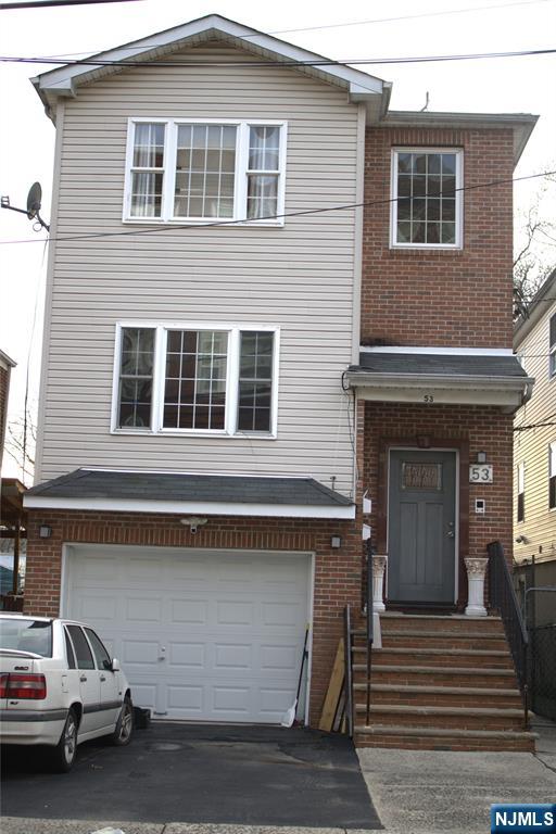 Rental Property at 53 Sunset Ave, Newark, New Jersey - Bedrooms: 3 
Bathrooms: 2 
Rooms: 3  - $3,000 MO.