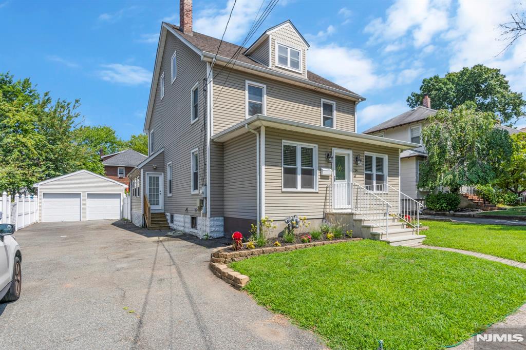 24 Sunderland Avenue