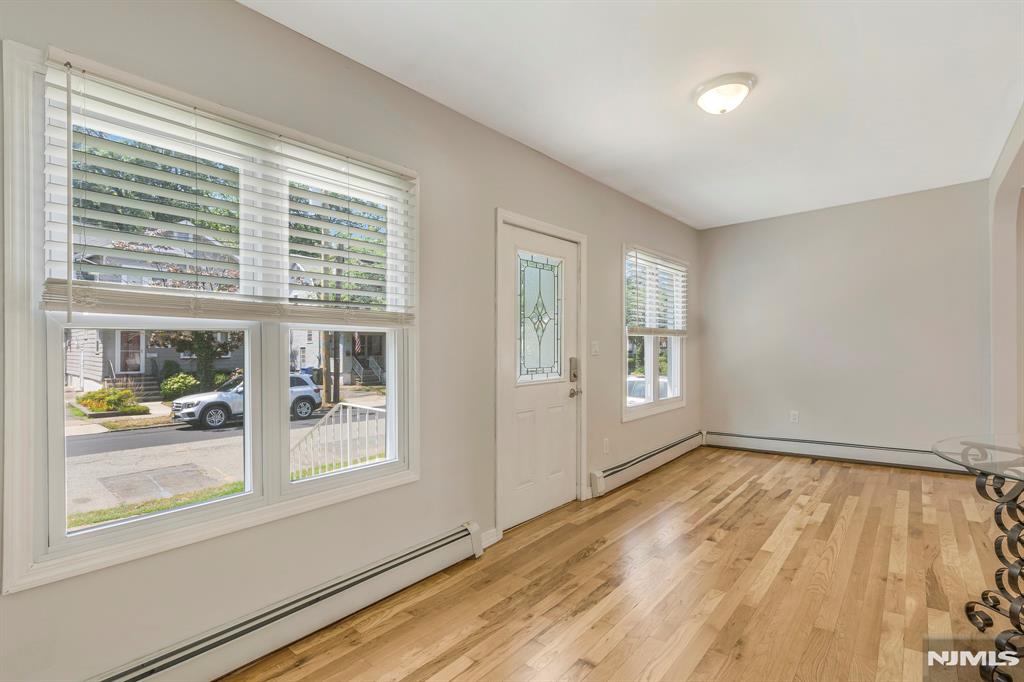 24 Sunderland Avenue