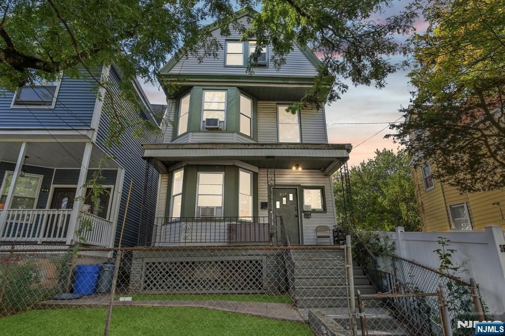 Photo of 847 14th Street, Newark, NJ 07108 (MLS # 25036576)