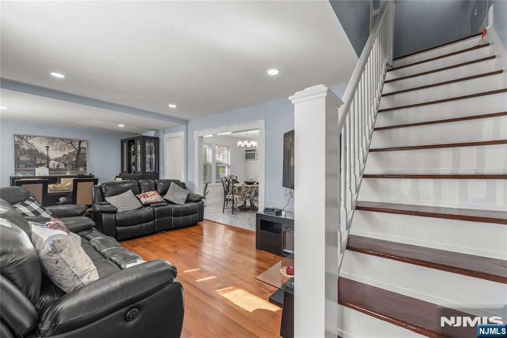 42 Arlington Boulevard