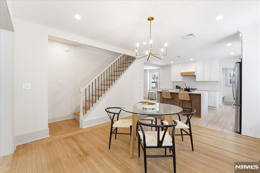 1096 Margaret Street