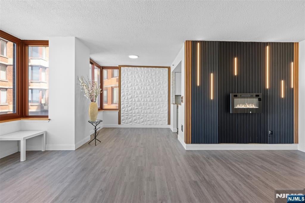 100 Old Palisade Road 3215