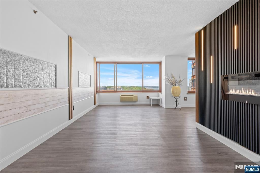 100 Old Palisade Road 3215