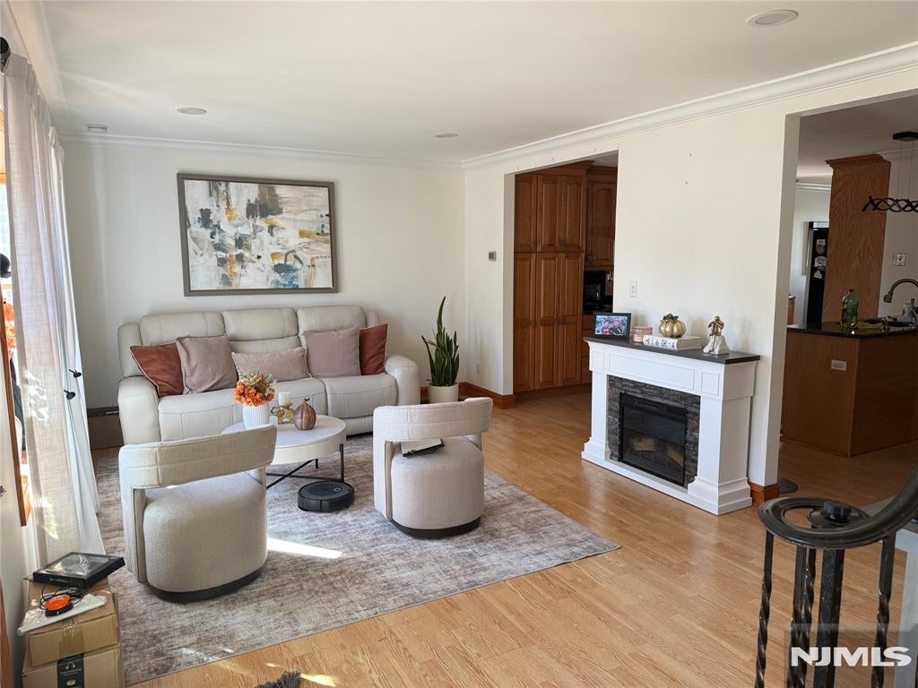 455 Poplar Avenue