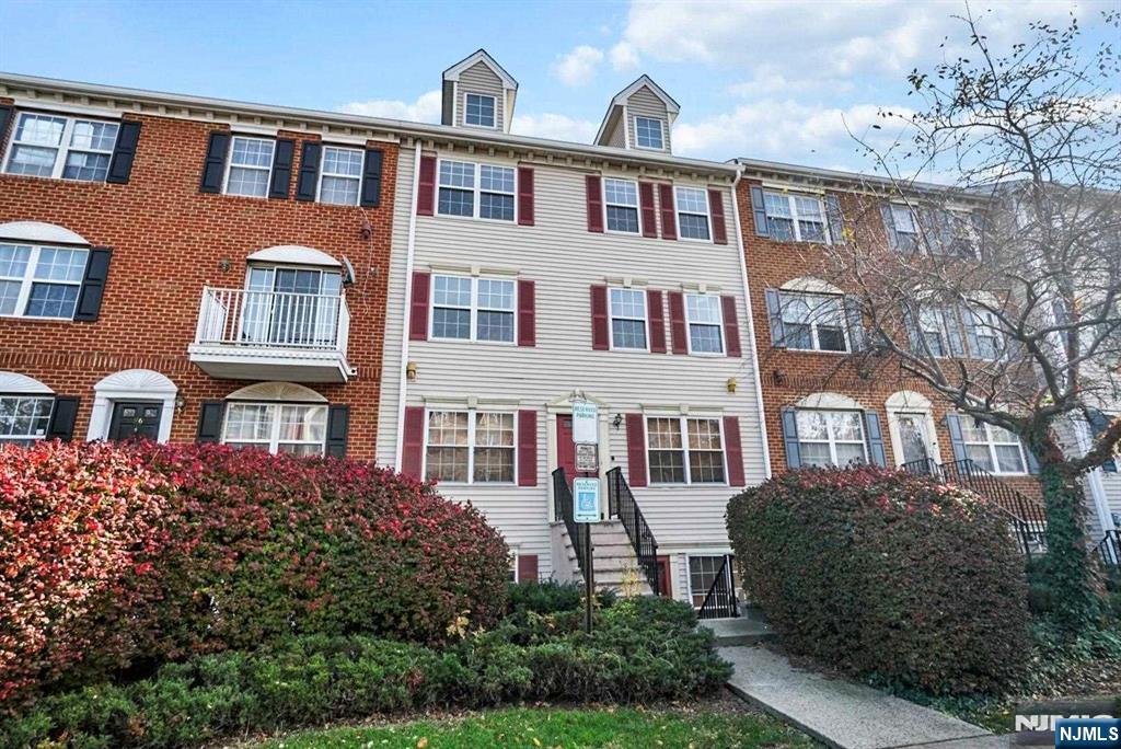 100 Callahan Court
