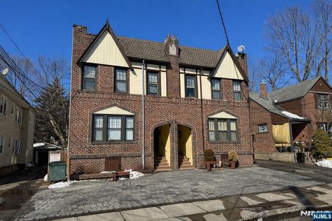 16 Roosevelt Avenue Dumont NJ 07628