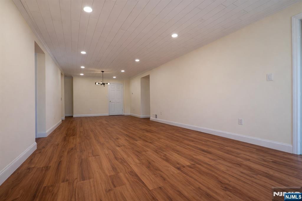 1120 Hyde Park Court 1120