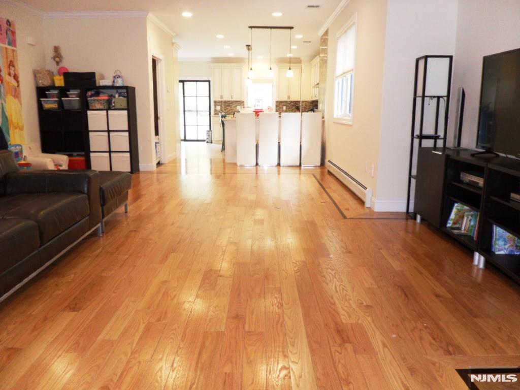 1006 Morningside Lane