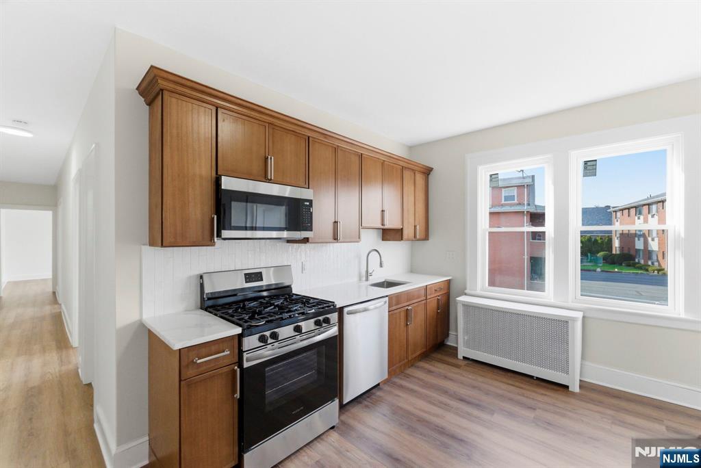 1 Bay Avenue