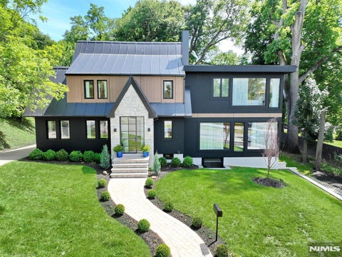 Photo of 226 Haworth Avenue, Haworth, NJ 07641 (MLS # 26015709)