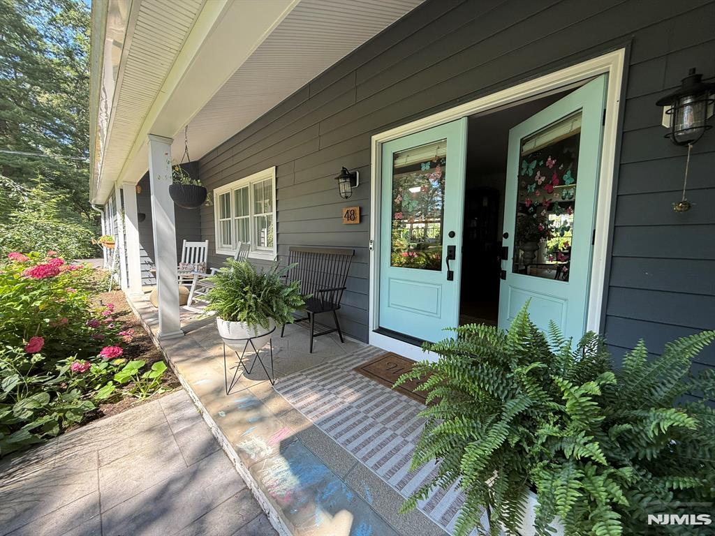 48 Kenwood Drive