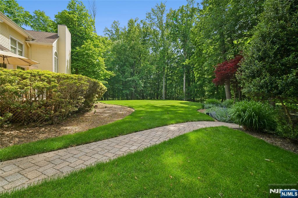519 E Saddle River Road