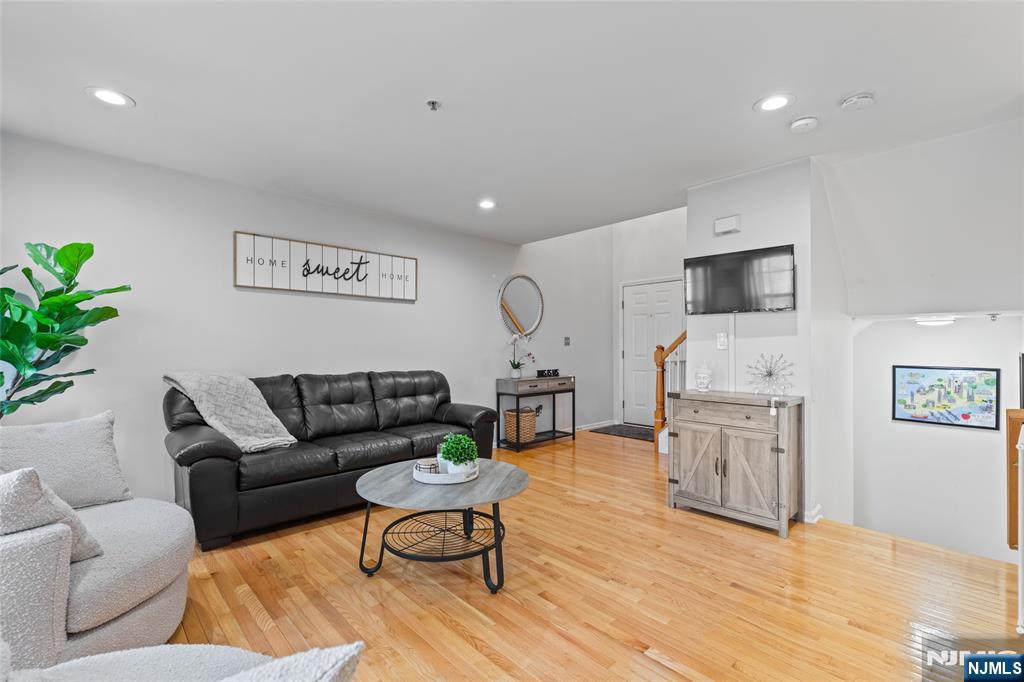 153 Vista Terrace