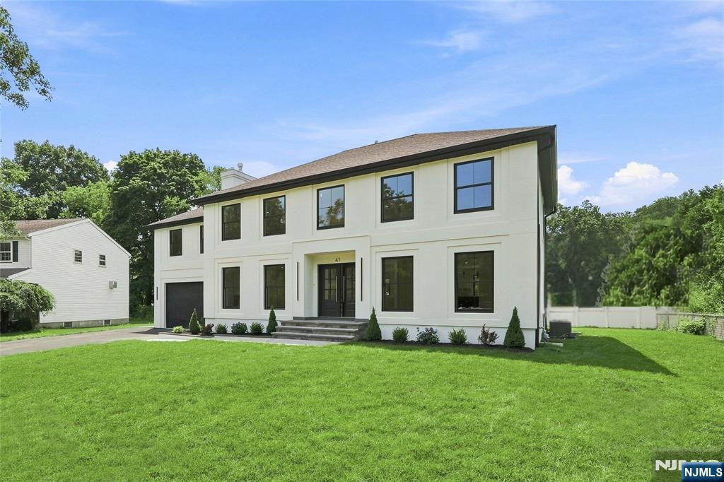 41 Pino Court