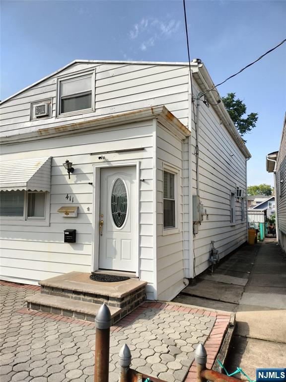 411 Sheridan Place