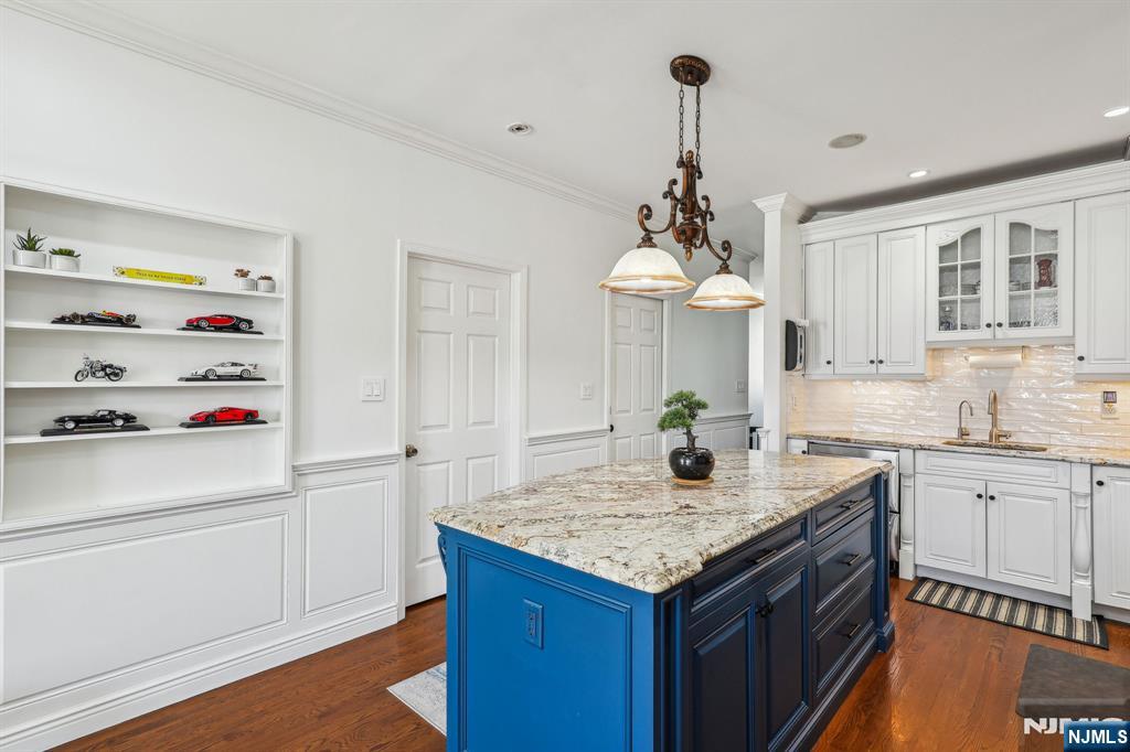 310 Wilshire Drive 3011