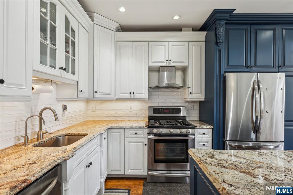310 Wilshire Drive 3011