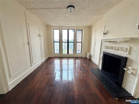 Photo of 94 Munn AVE #27, East Orange, NJ 07018 (MLS # 26030775)