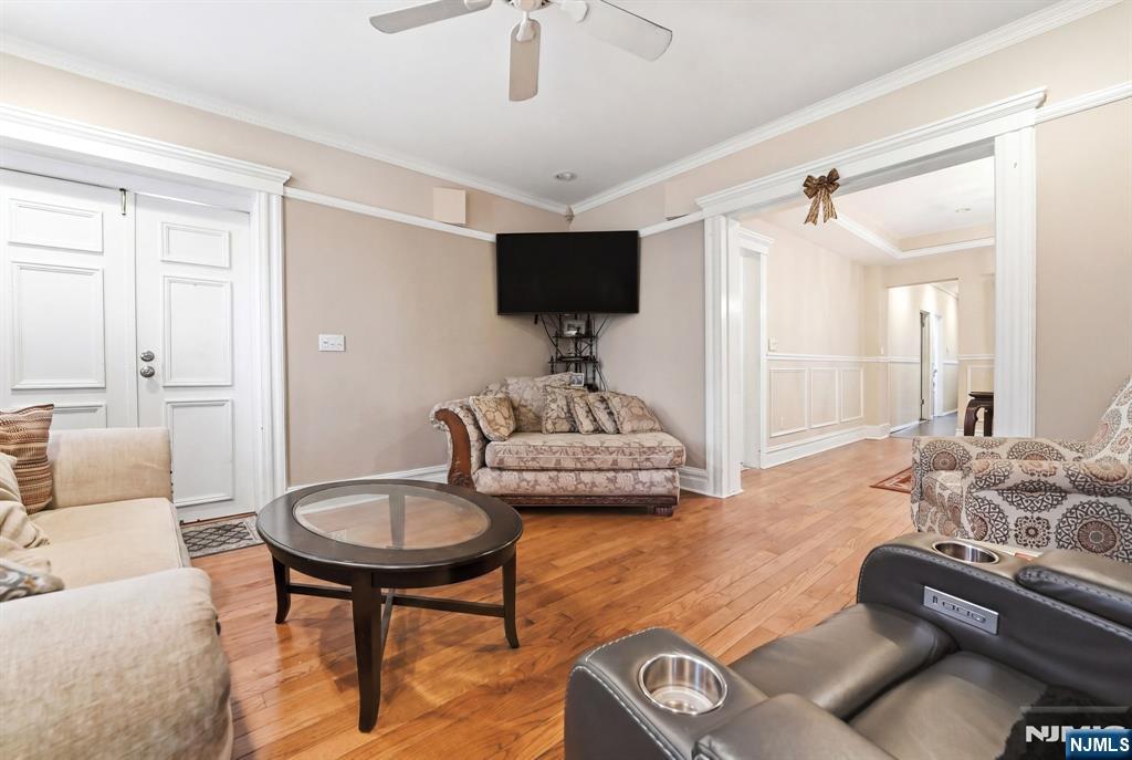 160 Ashland Avenue