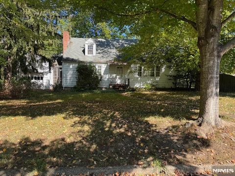 784 Austin Avenue Oradell NJ 07649