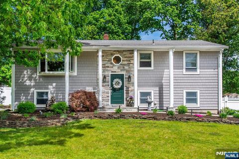 Photo of 42 Summit Road, Jefferson Township, NJ 07438 (MLS # 26019336)