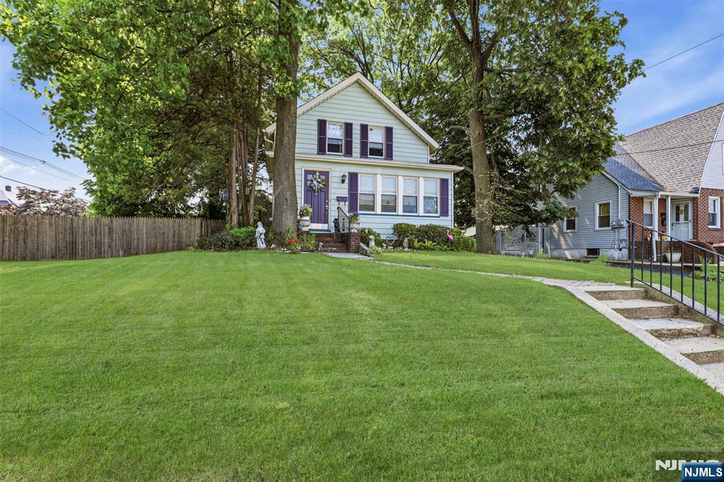 237 Broughton Avenue