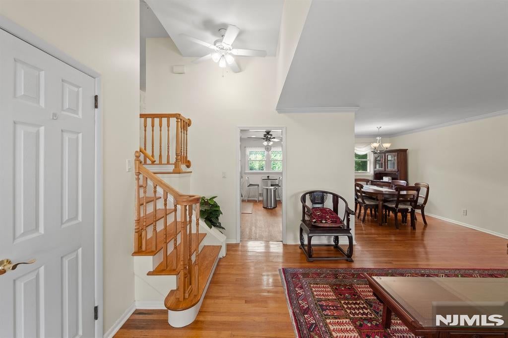 299 Charnwood Road