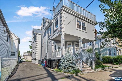Photo of 25 Palisade Ave #1, Garfield, NJ 07026 (MLS # 26000900)