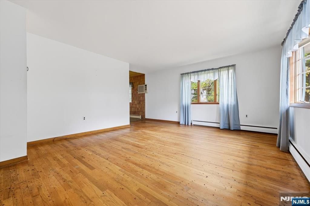 Photo of 10 2nd Street, Oakland, NJ 07436 (MLS # 25037077)