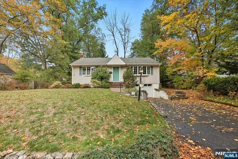 10 2nd Street Oakland NJ 07436