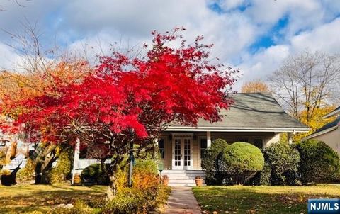 23 Bradford Street Glen Rock NJ 07452