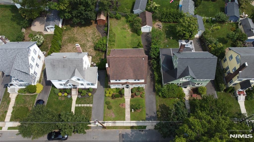 Homes for Sale in Northern NJ | ThisIsRiverEdge.com 352 Demarest Avenue