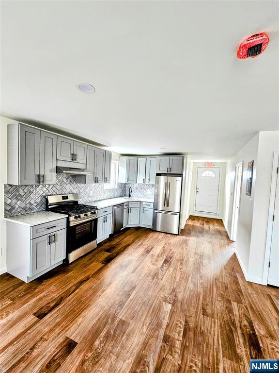 Rental Property at 212 Laurel Ave, Kearny, New Jersey - Bedrooms: 1 
Bathrooms: 1 
Rooms: 4  - $2,100 MO.