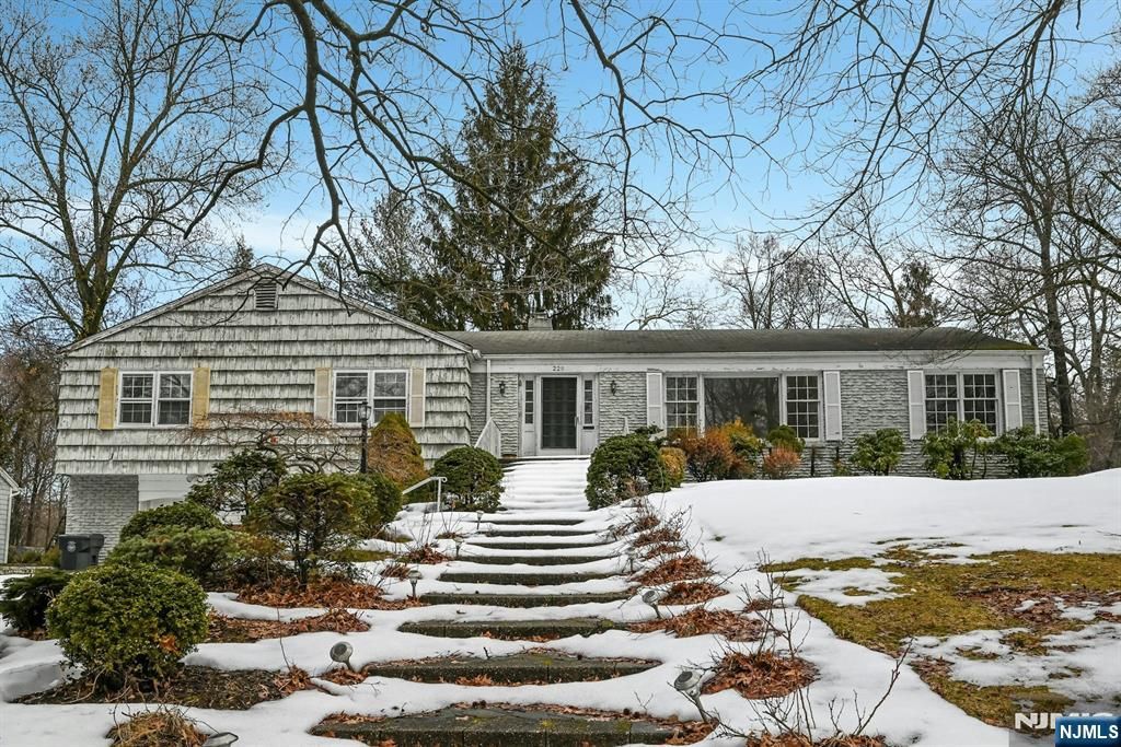 Photo of 229 Allison Court, Englewood, NJ 07631 (MLS # 26017245)