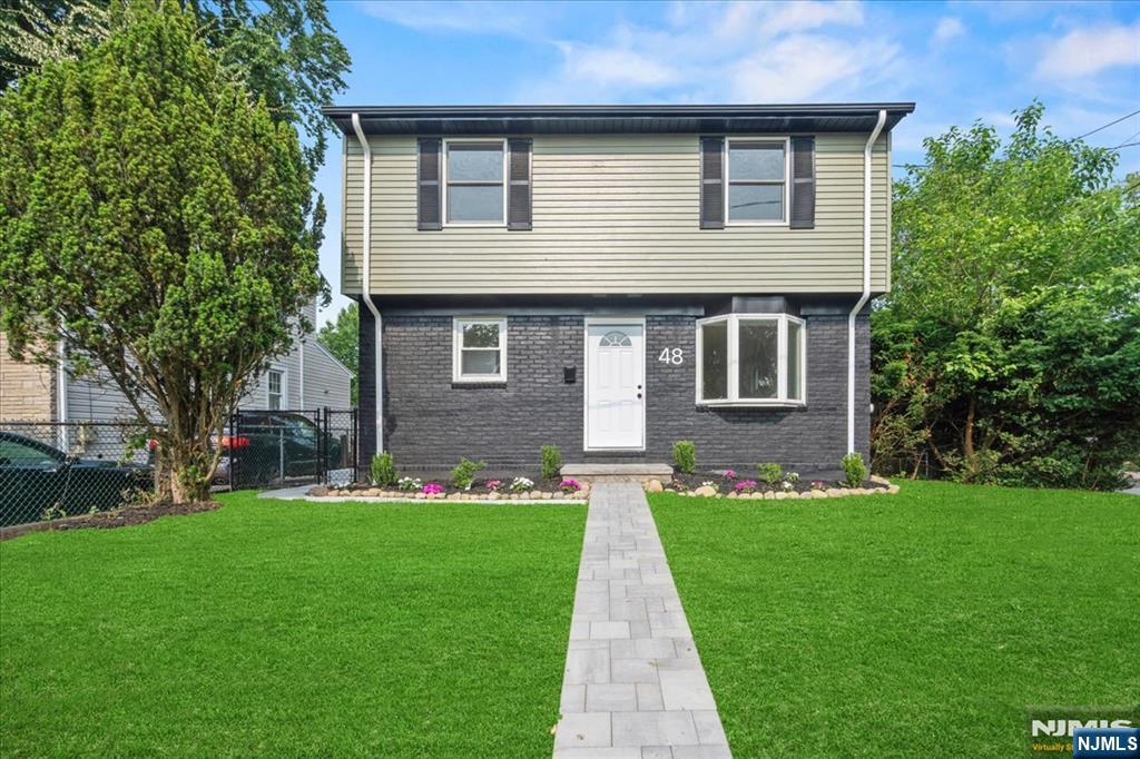 48 Hickory Street