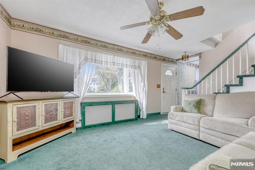 85 Catherine Avenue