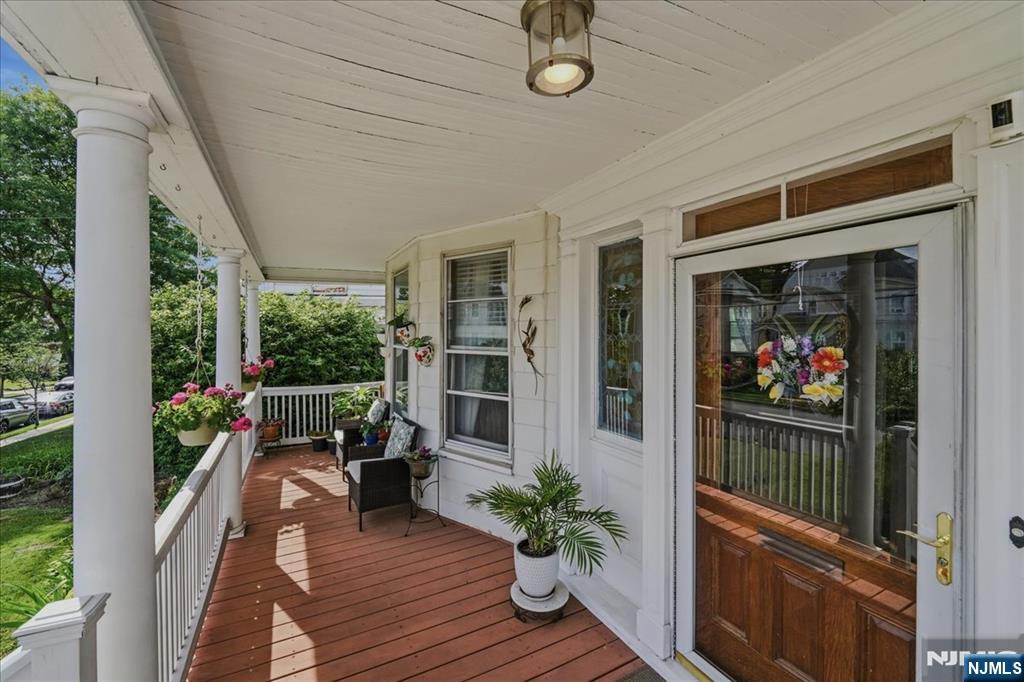 42 Rossmore Place