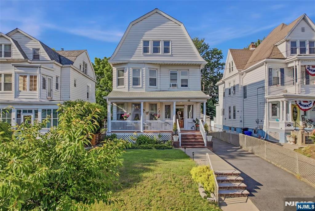 42 Rossmore Place