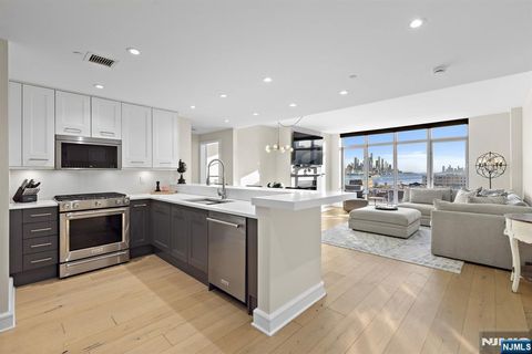 Photo of 8100 River Road #816, North Bergen, NJ 07047 (MLS # 26005390)