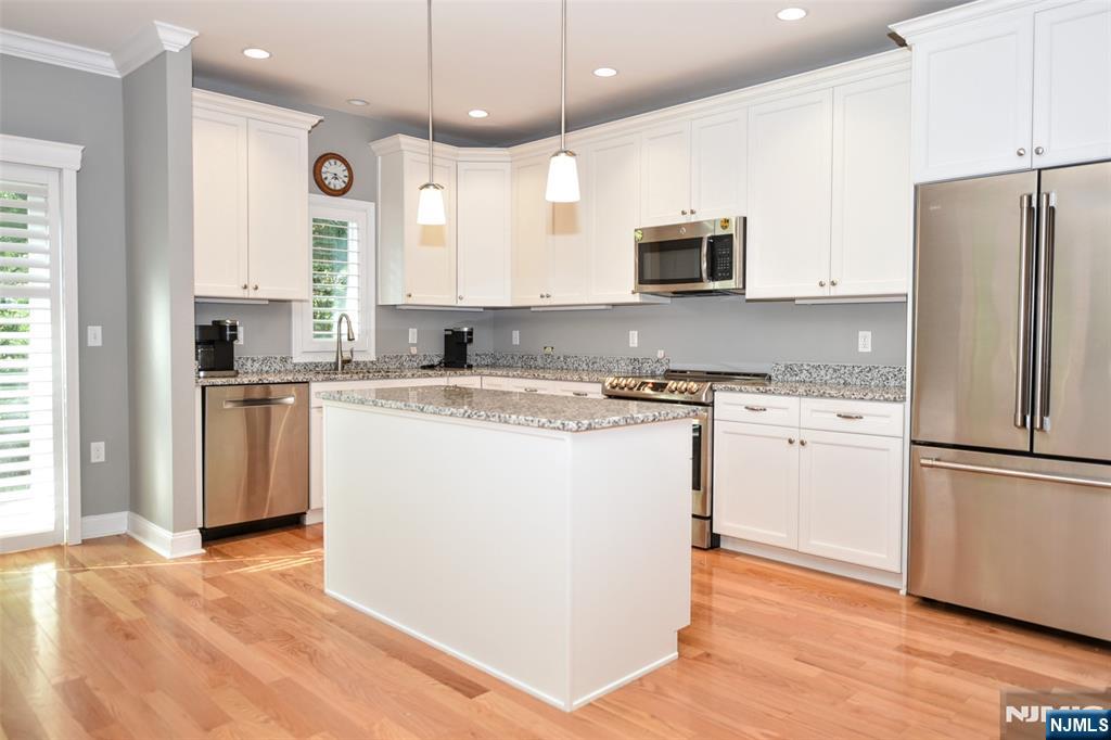 1406 Whitney Lane 1406