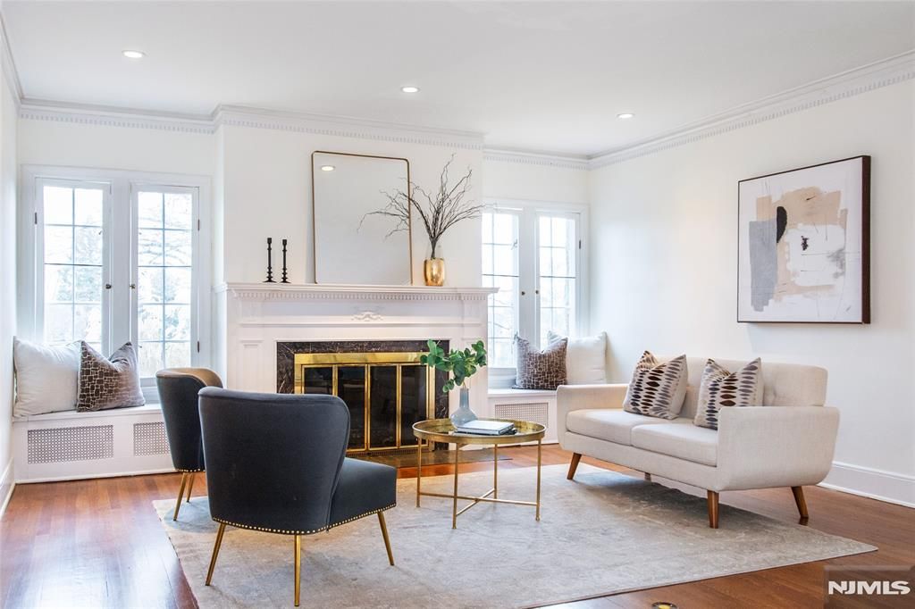 Photo of 158 Mountain Avenue, Montclair, NJ 07042 (MLS # 25043106)