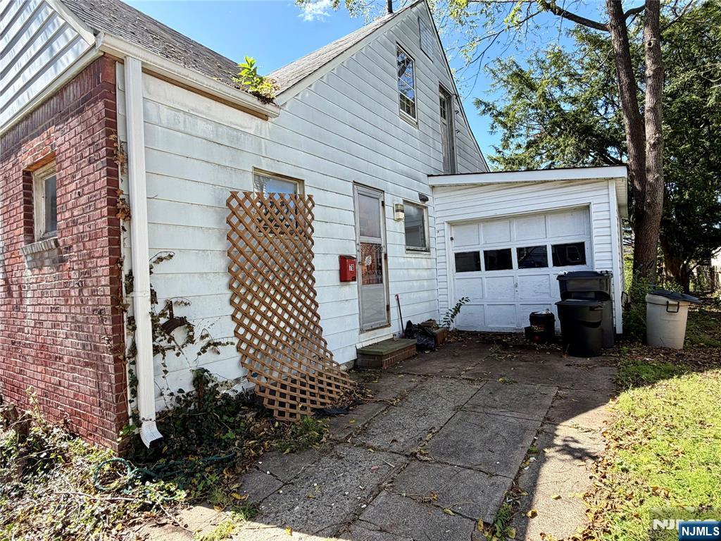 76 Beechwood Street