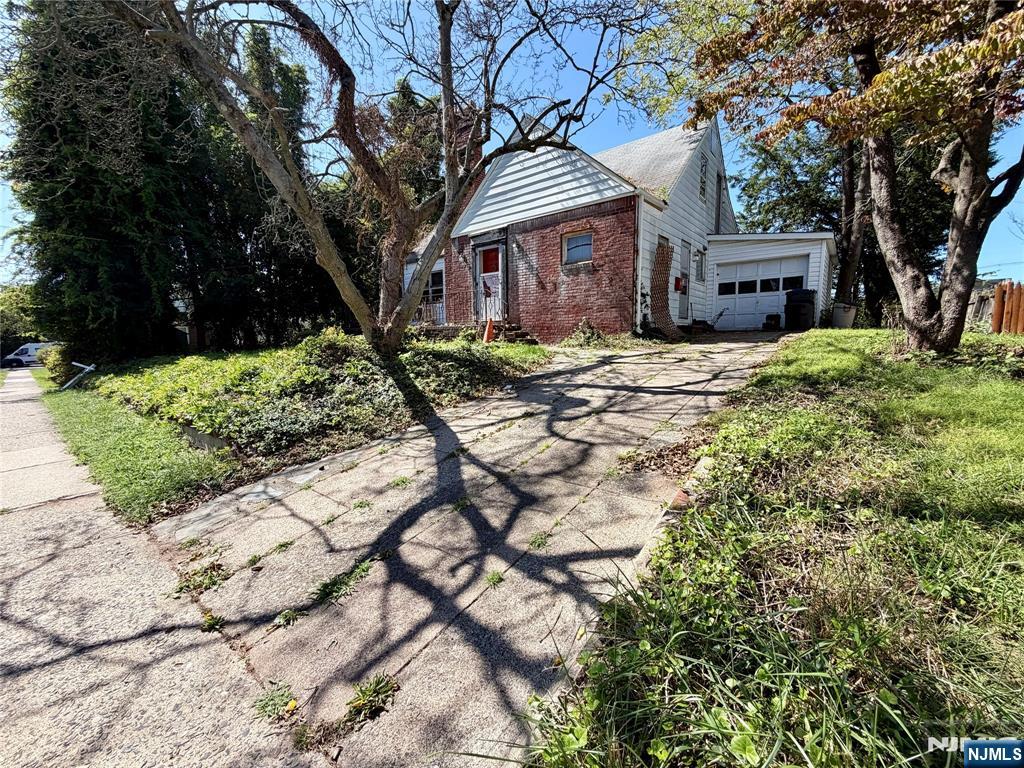 76 Beechwood Street
