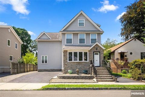 Photo of 156 Phelps Ave, Englewood, NJ 07631 (MLS # 26028046)