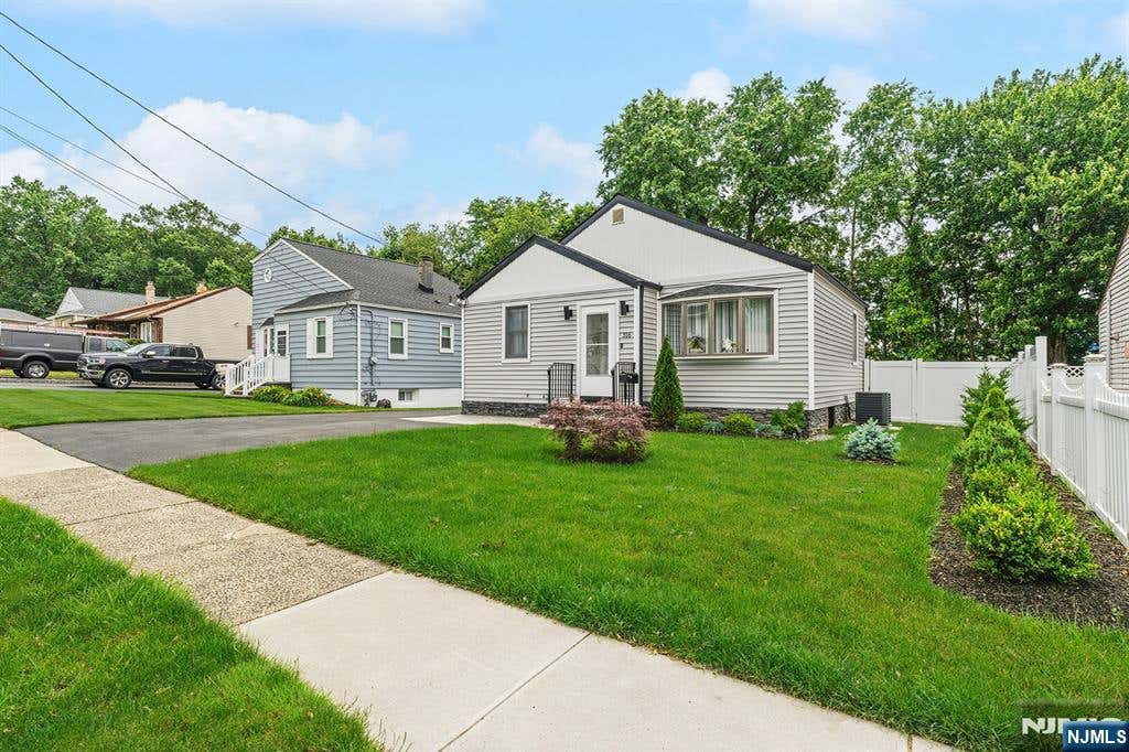 Photo of 316 Boulevard S, Saddle Brook, NJ 07663 (MLS # 26021012)