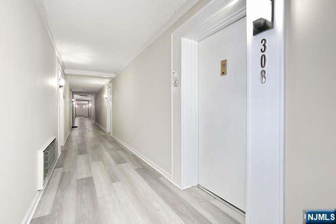 550 Fairview Avenue 308