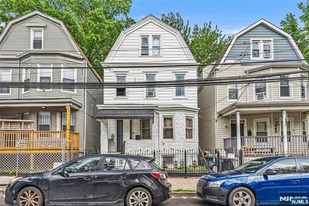 Property for Sale at 832 15th Street, Newark, New Jersey - Bedrooms: 4 
Bathrooms: 3 
Rooms: 7  - $390,000