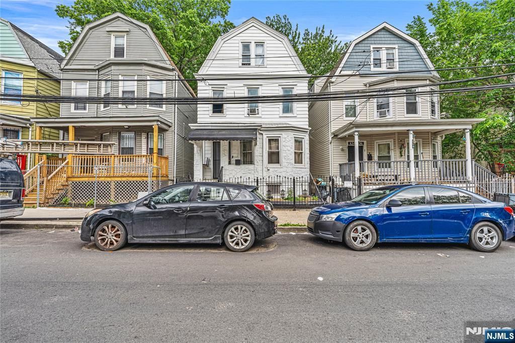Photo of 832 15th Street, Newark, NJ 07108 (MLS # 25018497)